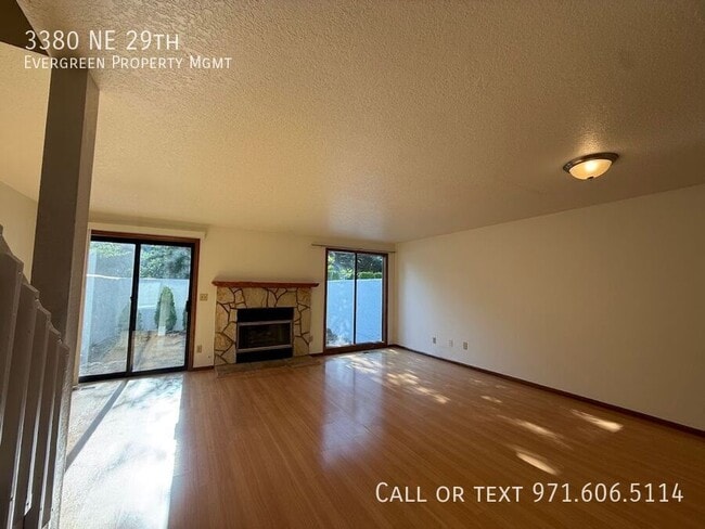 Building Photo - 3380 NE 29th St