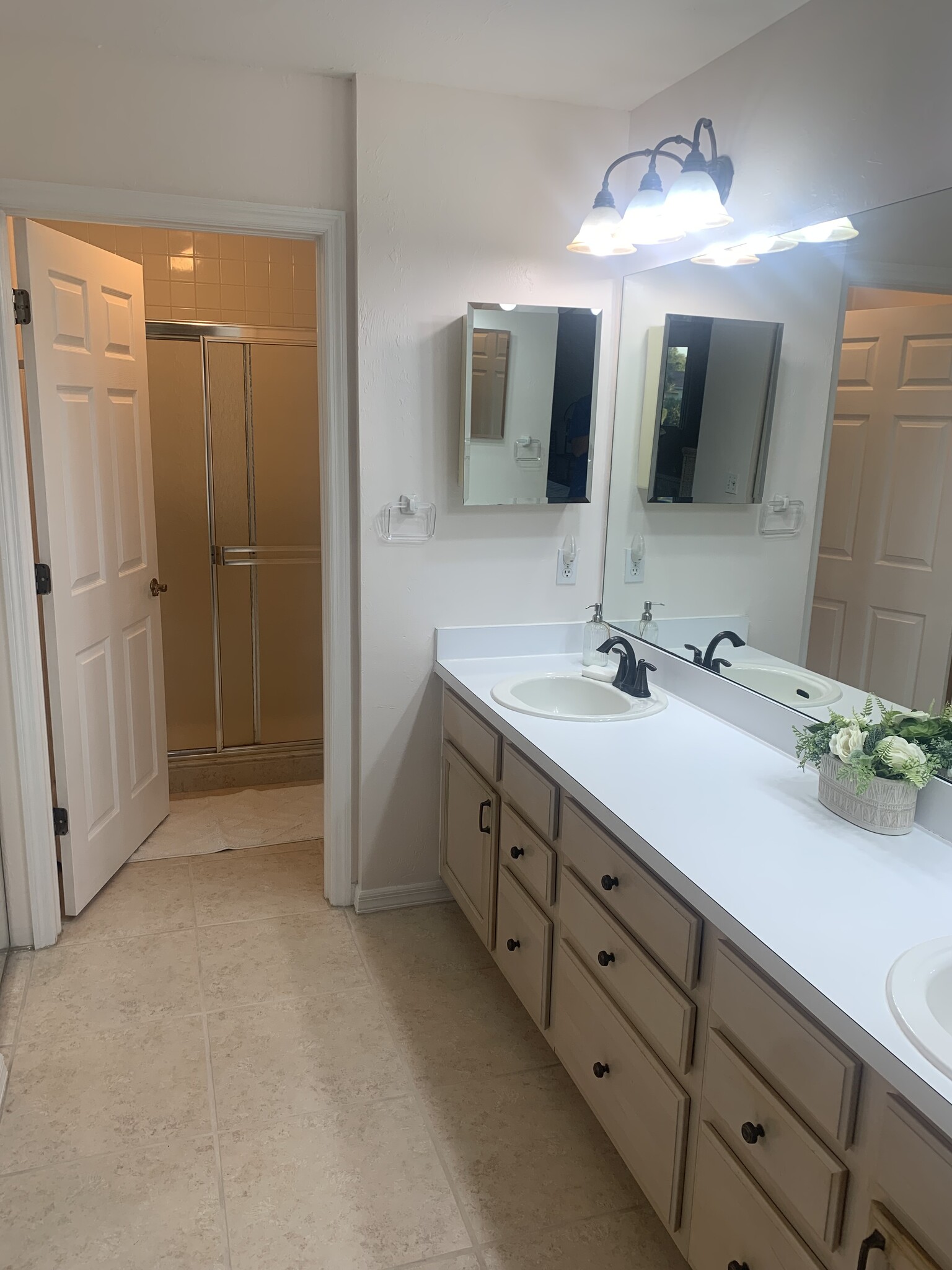 Building Photo - 9860 Costa Mesa Ln