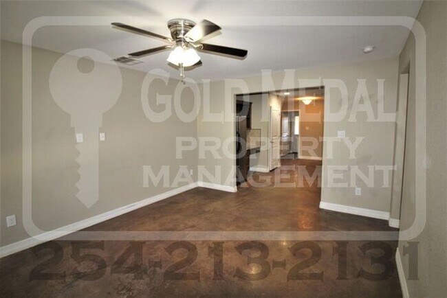 Building Photo - 1017 S 9th St