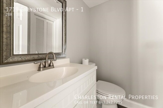 Building Photo - 1719 Greystone Blvd