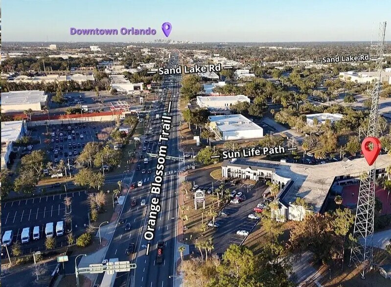 Building Photo - 8421 S Orange Blossom Trl