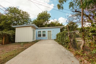 Building Photo - 3900 Leland Ave