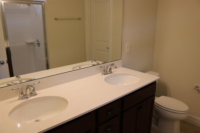 Building Photo - 667 La Mancha Dr