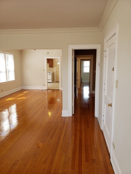 Building Photo - 7944 S Lafayette Ave