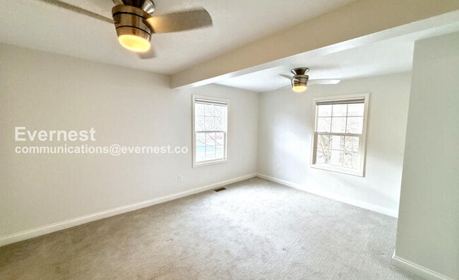 Building Photo - 616 Eastmoor Blvd