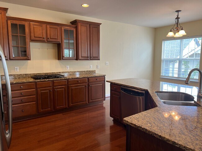 Building Photo - Sought after Idlewild Community