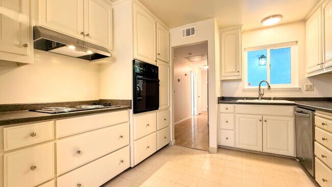 Building Photo - 3BD/2BA - Single Family Home in Desirable Cambrian Neighborhood