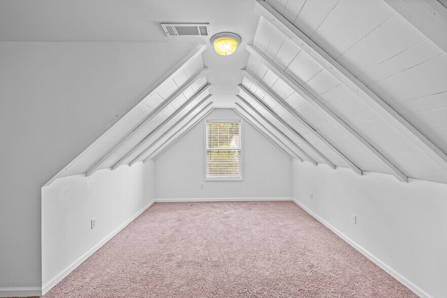 Building Photo - 1163 Rhyne Chase SE
