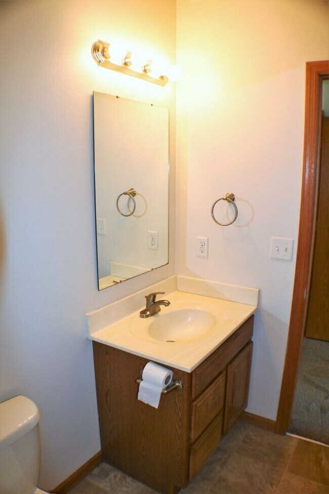 Building Photo - $1,275 | 2 Bedroom, 2 Bathroom Condo | Sublease | *Pet Friendly | Available for November 9th, 202...