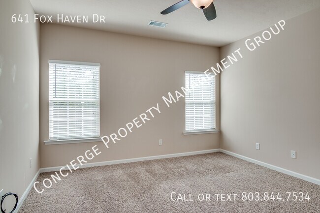 Building Photo - 641 Fox Haven Dr