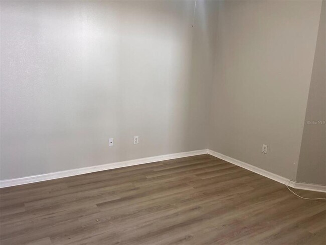 Building Photo - 20213 Moss Hill Way