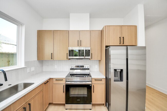 Building Photo - 4607 Gunter St