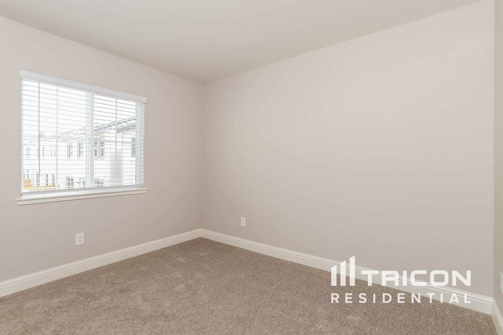 Building Photo - 2148 Comstock Ln
