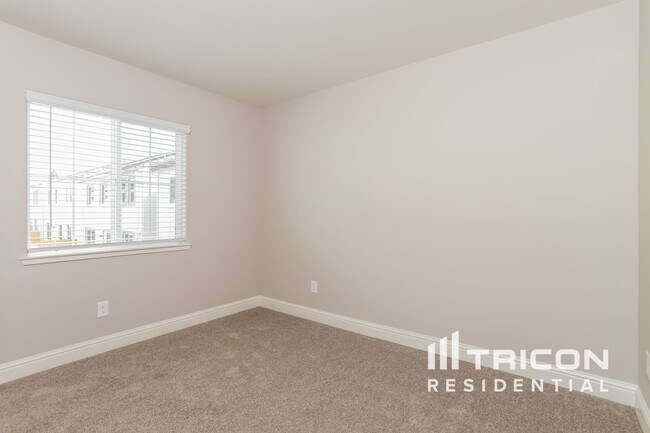 Building Photo - 2148 Comstock Ln