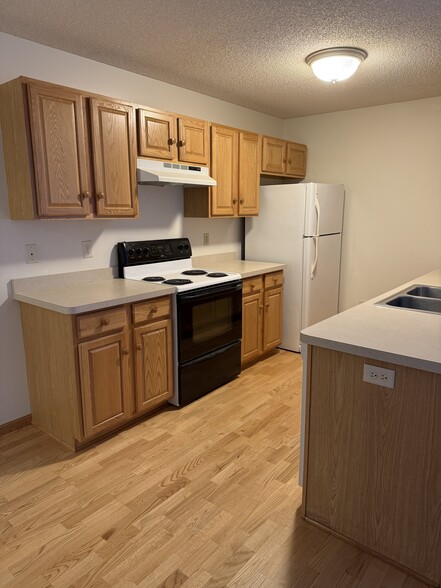 Building Photo - 5293 Manchester Dr