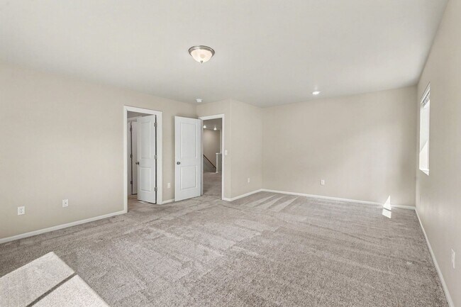 Building Photo - Spacious 5-Bedroom Home with Bonus Loft in Daisy Crossing! $3,300!!