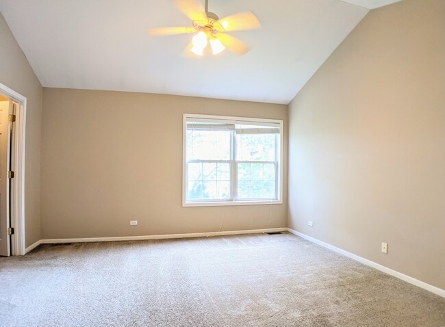 Building Photo - 1504 Thornfield Ln