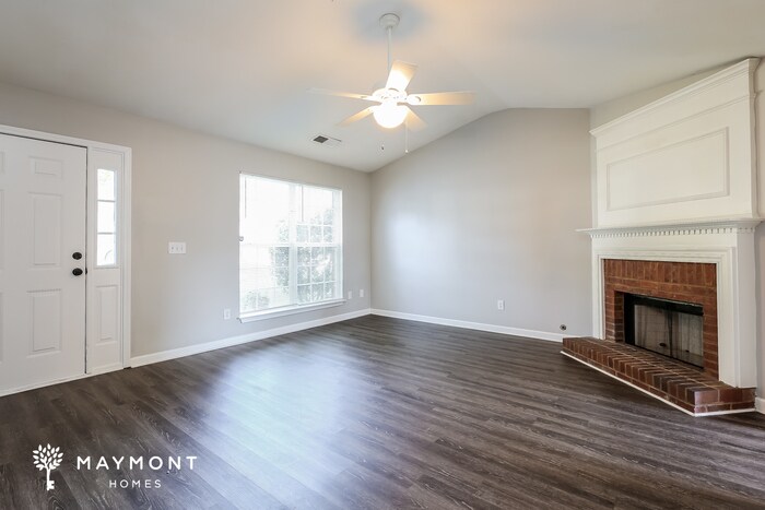 Building Photo - 109 Crossview Dr