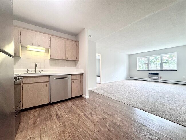 Building Photo - 130 North St