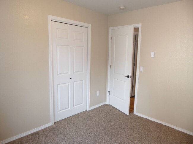 Building Photo - 9236 Emily Way
