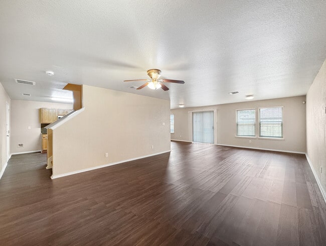 Building Photo - 8211 Heights Valley