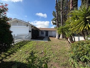 Building Photo - 3 Bed 1 Bath Single Family Home In Pittsburg (Newly Remodeled)