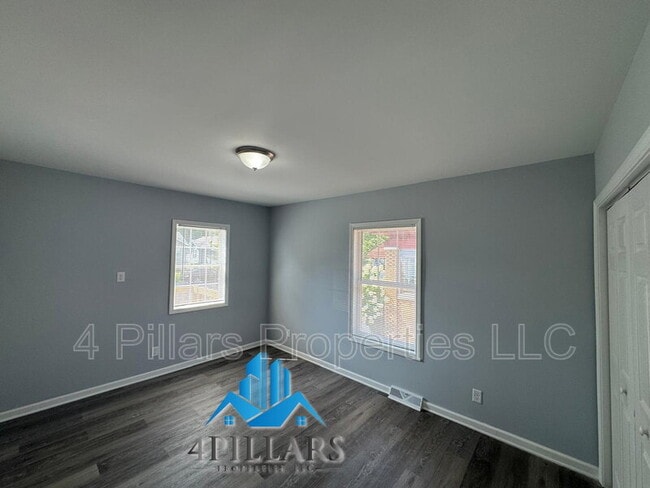 Building Photo - 7435 Jackson Ave