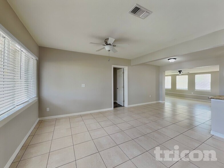 Building Photo - 320 Rigel Rd