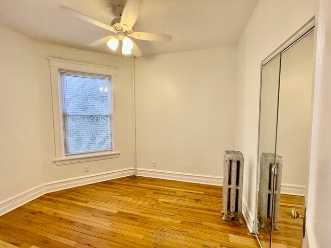 Building Photo - 1448 N Kedzie Ave