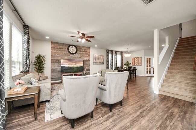 Building Photo - 15806 Winter Cypress Wy