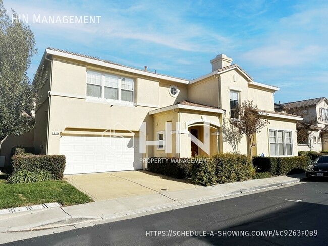 Building Photo - 3769 Florian St