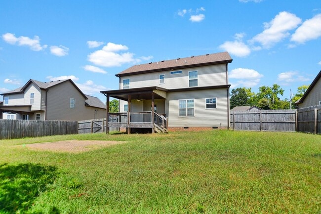 Building Photo - Pet Friendly Four Bedroom!