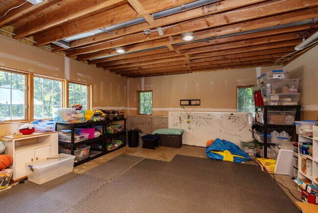 Building Photo - 2348 NW 75th Ave