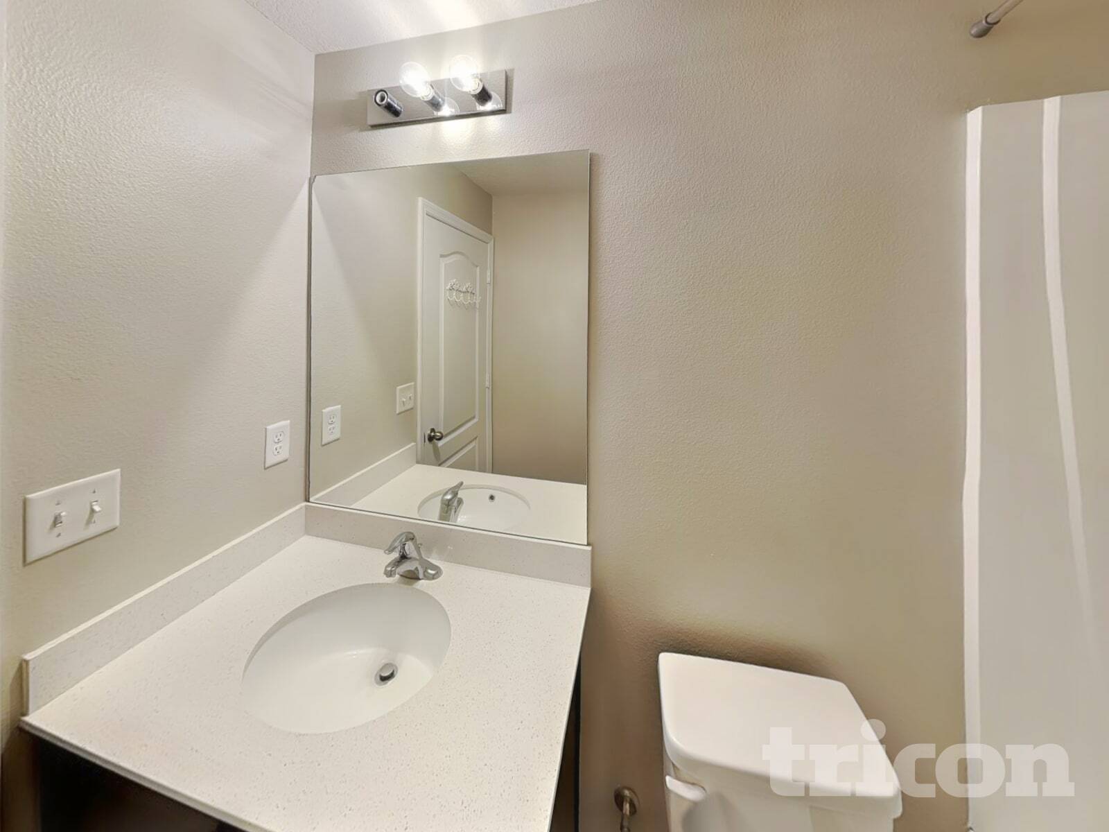 Building Photo - 866 N Fairbanks Dr