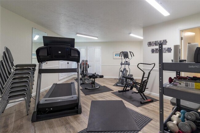 Building Photo - 4460 Ironwood Cir