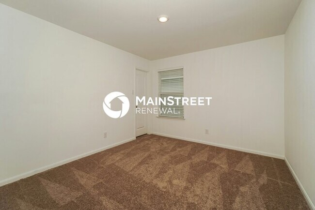 Building Photo - 5 Bedroom Pet-Friendly Home in New Braunfe...