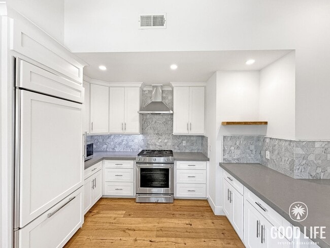 Building Photo - Stunning 3BR Home in Santa Ana with Private  Large Yard, Modern Upgrades & 2-Car Garage