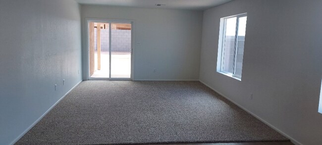 Building Photo - 7809 E 45th Ln