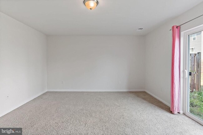 Building Photo - 162 Magellan Dr