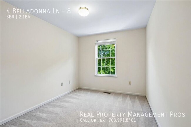 Building Photo - 4 Belladonna Ln