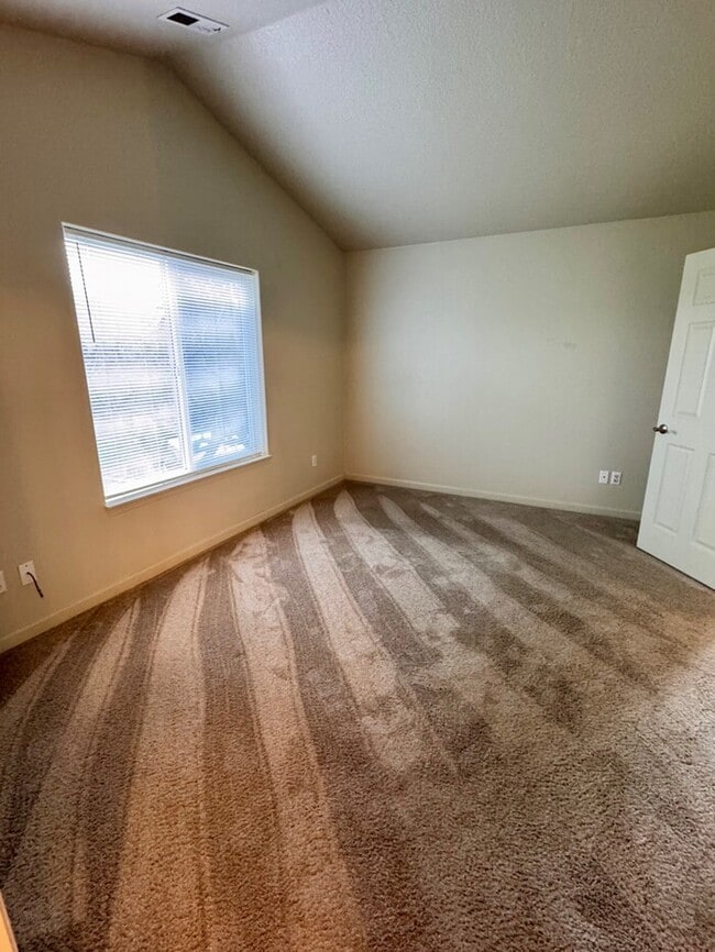 Building Photo - Open House Sat,Aug 30th from 11:30- 12:30!...