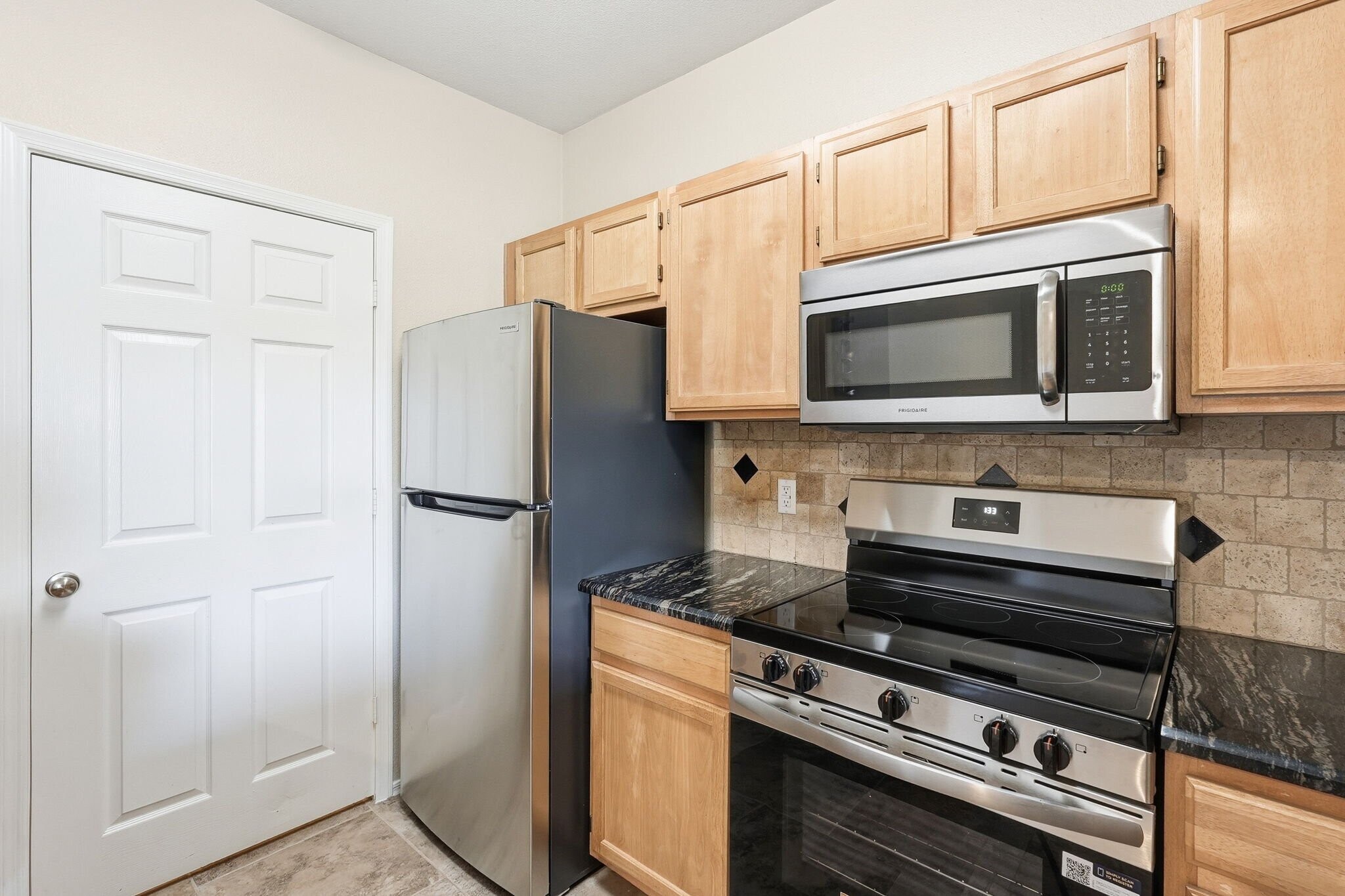 Building Photo - 5401 E Van Buren St