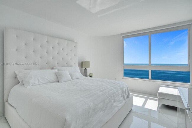 Building Photo - 6365 Collins Ave