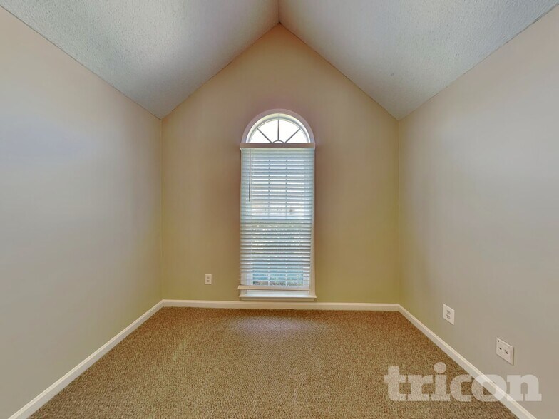 Building Photo - 14426 Planters Knob Ln