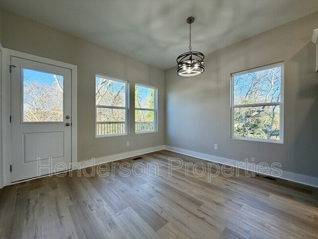 Building Photo - 75 Woodsdale Pl SE