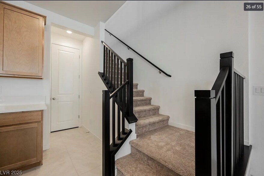 Building Photo - 2487 Altitude St