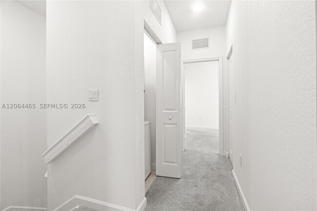 Building Photo - 12121 NW 23rd Ave