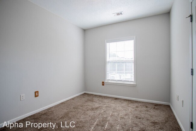 Building Photo - 3 br, 2 bath House - 531 McKenna Cir