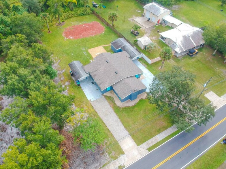 Building Photo - 1731 Grayson Dr