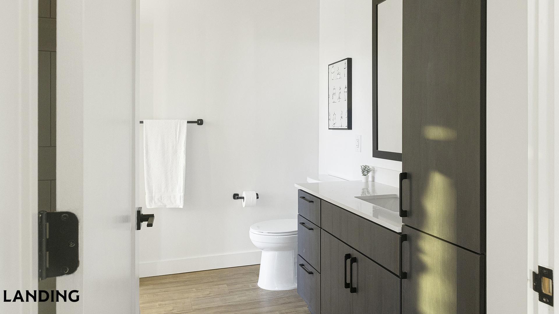 Building Photo - 1007 S Mint St